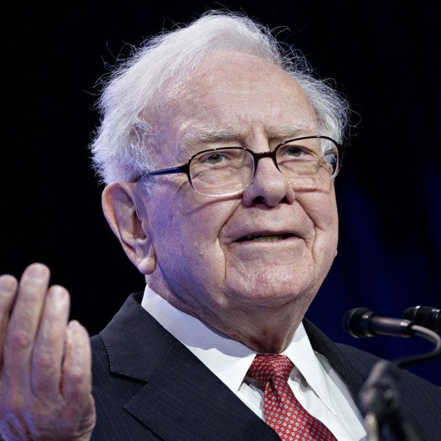 Why Warren Buffett Is Stockpiling Cash