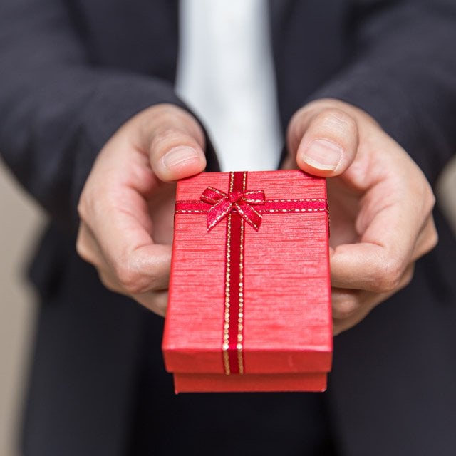 10 Impressive Luxury Gifts for the Holidays