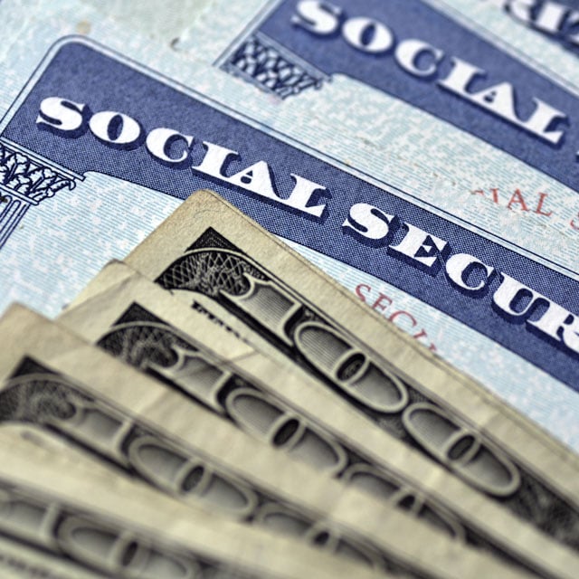 /contrib/content/uploads/sites/415/2021/02/Social_Security_Cards_Money_640x640.jpg